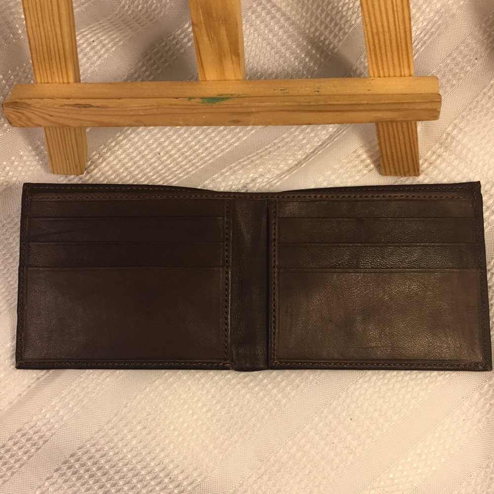 NWOT leather/tapestry wallet excellent condition - Picture 5 of 8